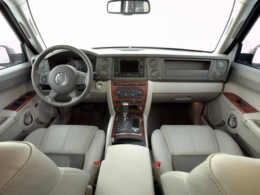  Jeep Commander Limited 5.7 2006 года  (EU) (фото 5 из 13)